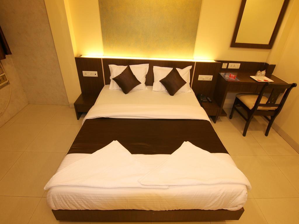 Palace 3*